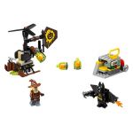 70913 LEGO® SUPER HEROES Scarecrow™ Fearful Face-off 2