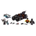76118 LEGO® SUPER HEROES Mr. Freeze™ Batcycle™ Battle