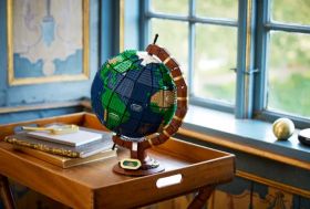 21332 LEGO® IDEAS The Globe