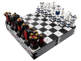 40174 LEGO® Iconic Chess Set