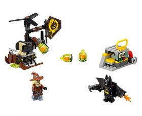 70913 LEGO® SUPER HEROES Scarecrow™ Fearful Face-off 2