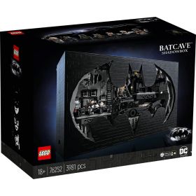 76252 LEGO® SUPER HEROES Batcave™ – Shadow Box