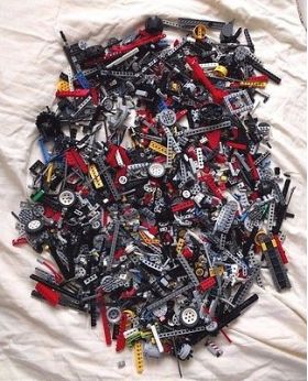 2kg Lots of Pre-Owned Technic LEGO®  (PRE-OWNED)